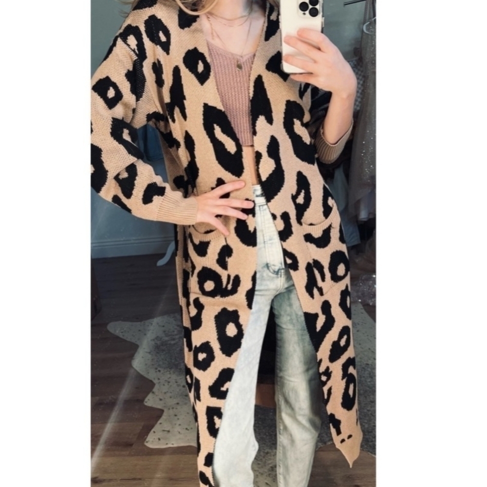 Angashion Vestidos Cotton Blend Leopard Print Open-front Cardigan, Size Large